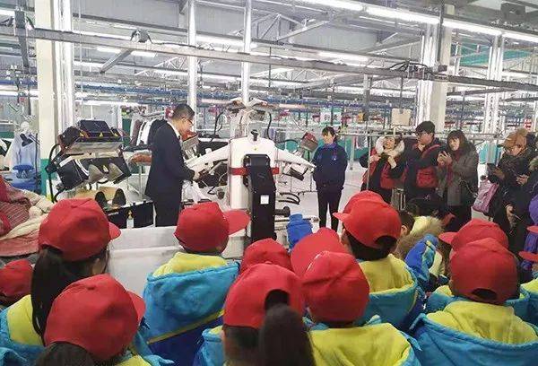 科技賦能，潔凈未來(lái) 校園小記者探秘三毛洗衣中央工廠